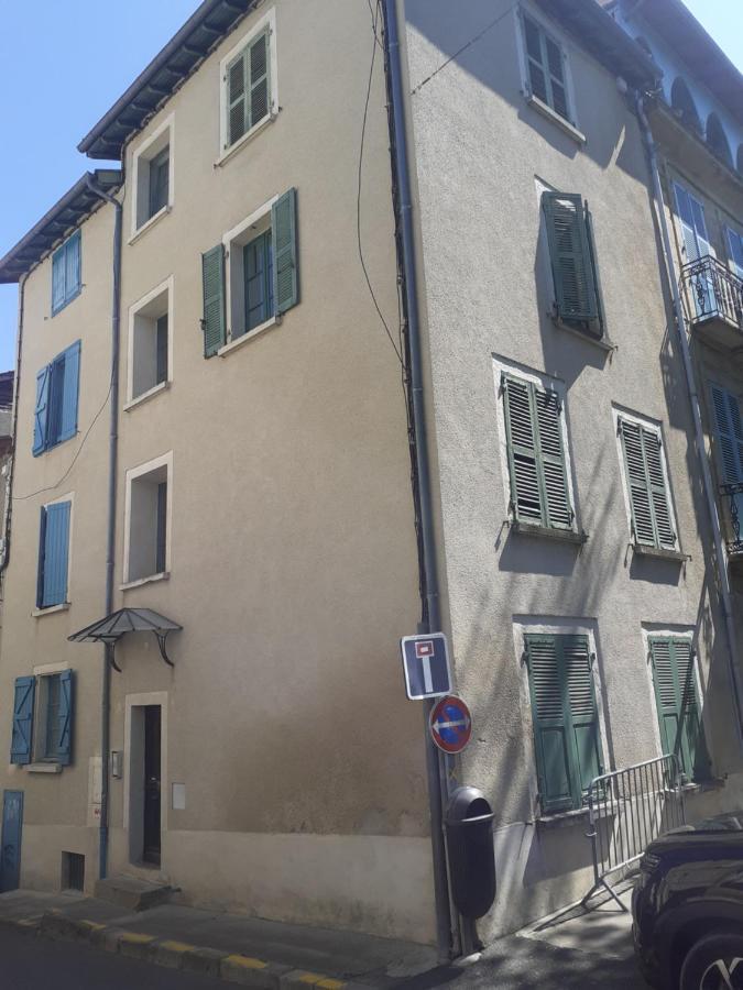 Charmant Petit Studio Au Coeur De Figeac Apartment Exterior photo